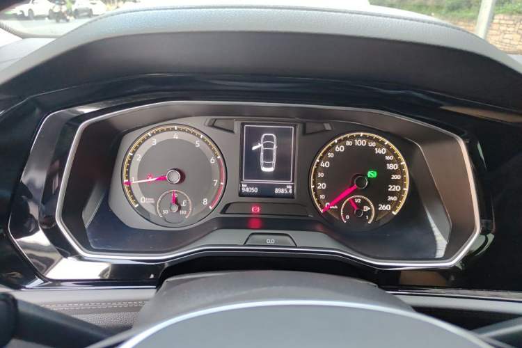 Used Volkswagen Sagitar 2019 200TSI DSG Comfort Version China VI Standard Instrument Cluster