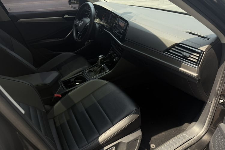Used Volkswagen Sagitar 2019 280TSI DSG Comfort Version China VI Standard Interior 4