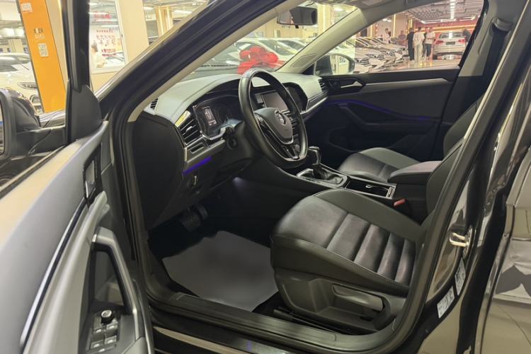 Used Volkswagen Sagitar 2019 280TSI DSG Comfort Version China VI Standard Interior 5