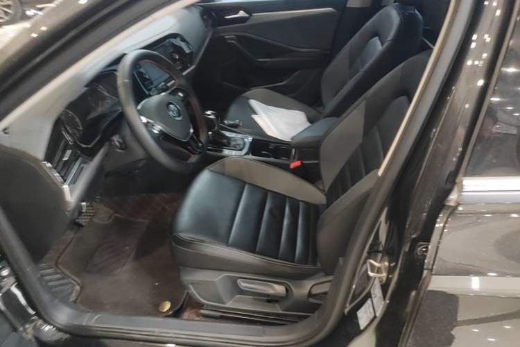 Used Volkswagen Sagitar 2019 280TSI DSG Comfort Version China VI Standard Left Front Seat