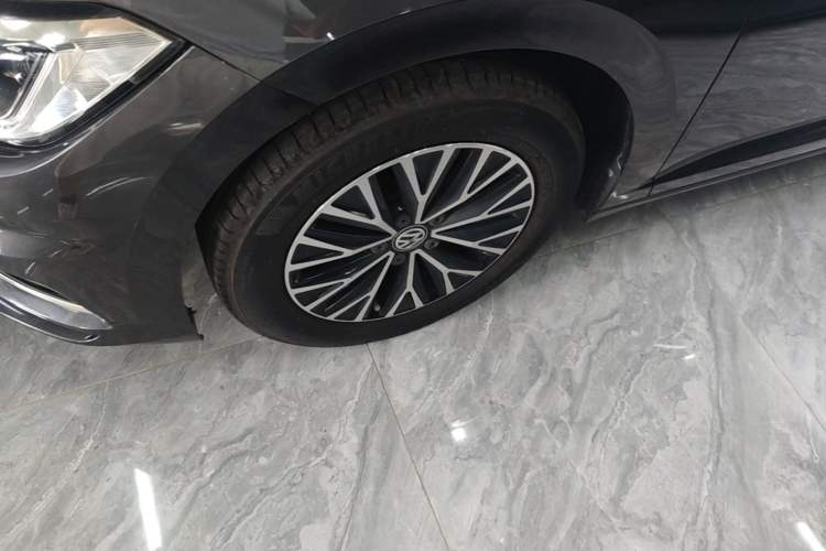 Used Volkswagen Sagitar 2019 200TSI DSG Comfort Version China VI Standard Left Front Wheel Hub
