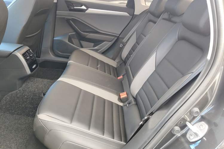 Used Volkswagen Sagitar 2019 280TSI DSG Comfort Version China VI Standard Left Rear Seat