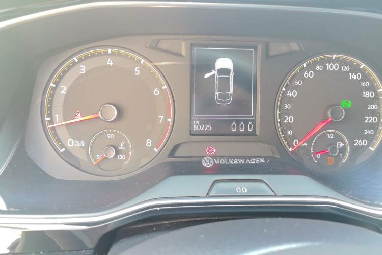 Used Volkswagen Sagitar 2019 280TSI DSG Comfort Version China VI Standard Odometer Close Up