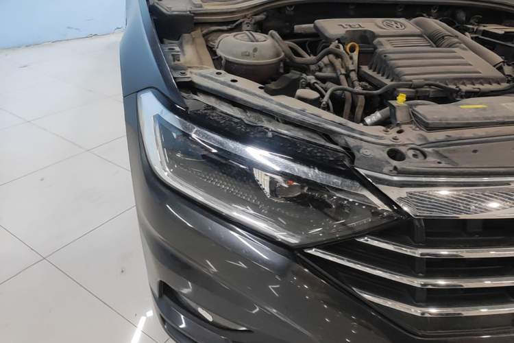 Used Volkswagen Sagitar 2019 280TSI DSG Comfort Version China VI Standard Right Front Headlight