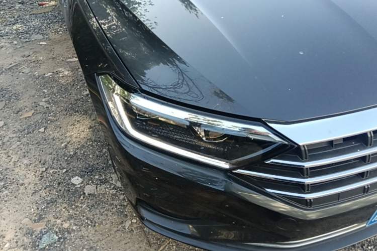Used Volkswagen Sagitar 2019 280TSI DSG Comfort Version China VI Standard Right Front Headlight