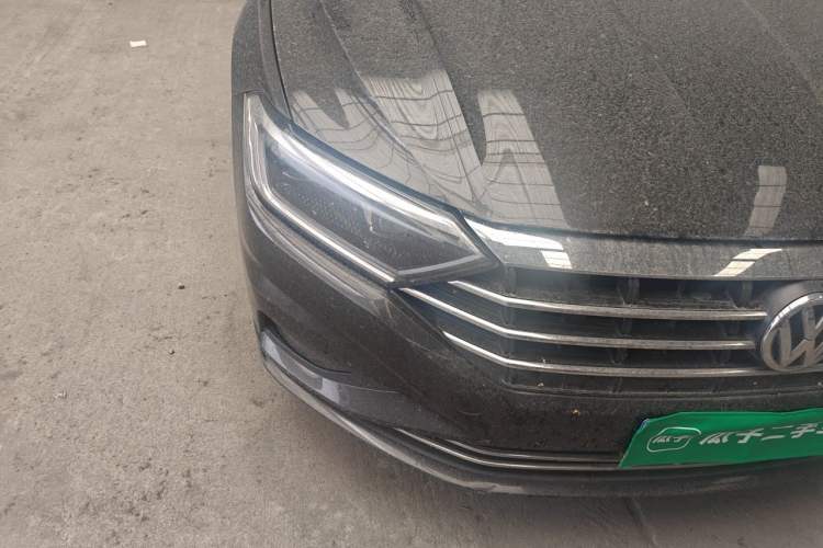 Used Volkswagen Sagitar 2019 280TSI DSG Comfort Version China VI Standard Right Front Headlight