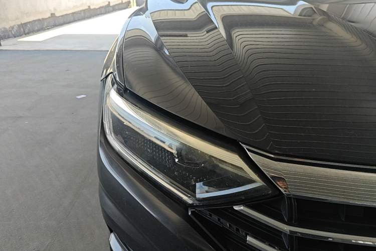 Used Volkswagen Sagitar 2019 280TSI DSG Comfort Version China VI Standard Right Front Headlight