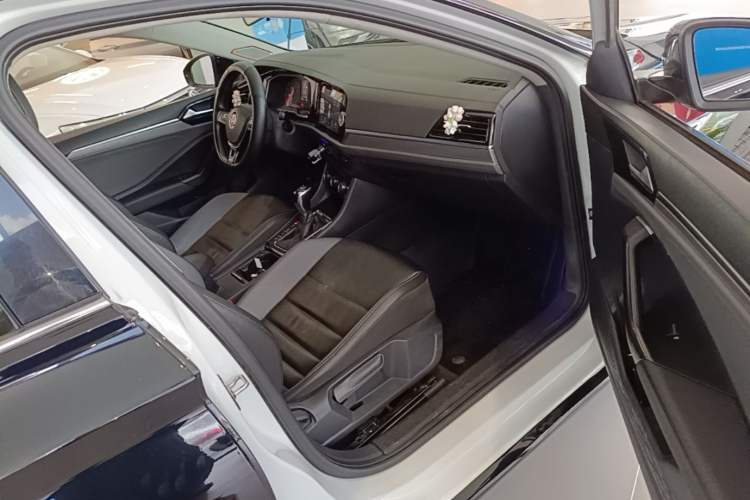 Used Volkswagen Sagitar 2019 200TSI DSG Comfort Version China VI Standard Right Front Seat