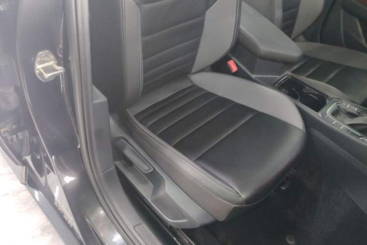 Used Volkswagen Sagitar 2019 200TSI DSG Comfort Version China VI Standard Right Front Seat