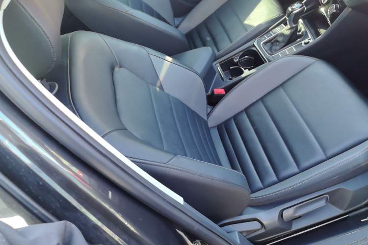 Used Volkswagen Sagitar 2019 280TSI DSG Comfort Version China VI Standard Right Front Seat