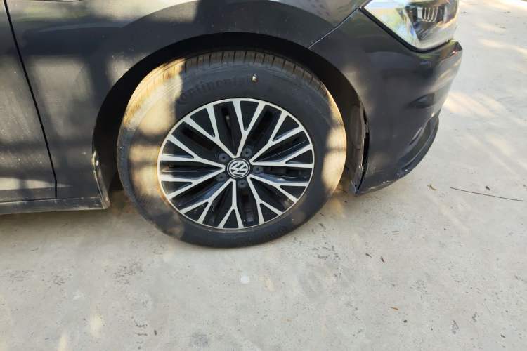 Used Volkswagen Sagitar 2019 280TSI DSG Comfort Version China VI Standard Right Front Wheel Hub