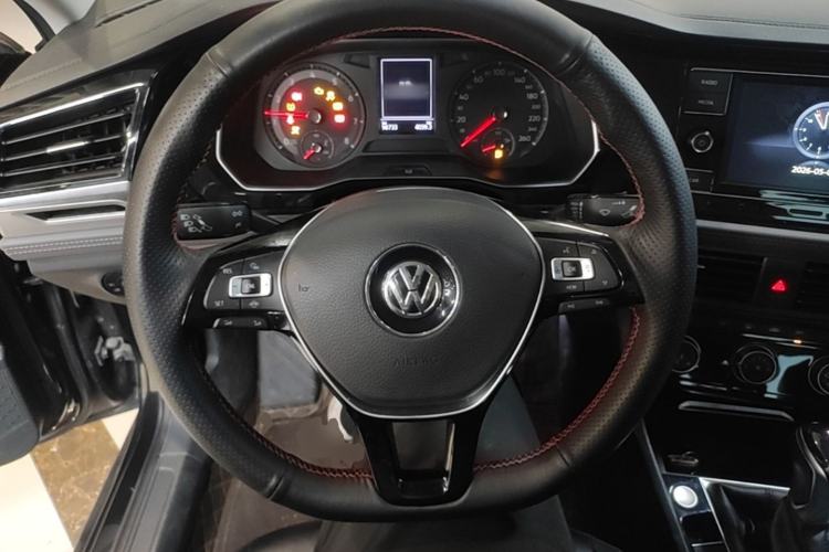 Used Volkswagen Sagitar 2019 280TSI DSG Comfort Version China VI Standard Steering Wheel