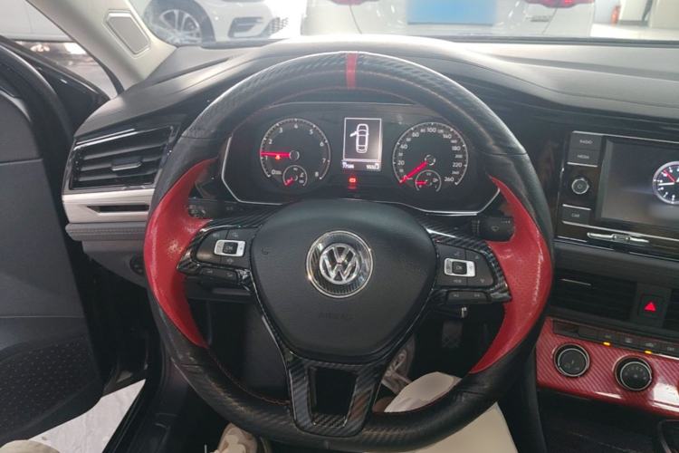 Used Volkswagen Sagitar 2019 200TSI DSG Comfort Version China VI Standard Steering Wheel