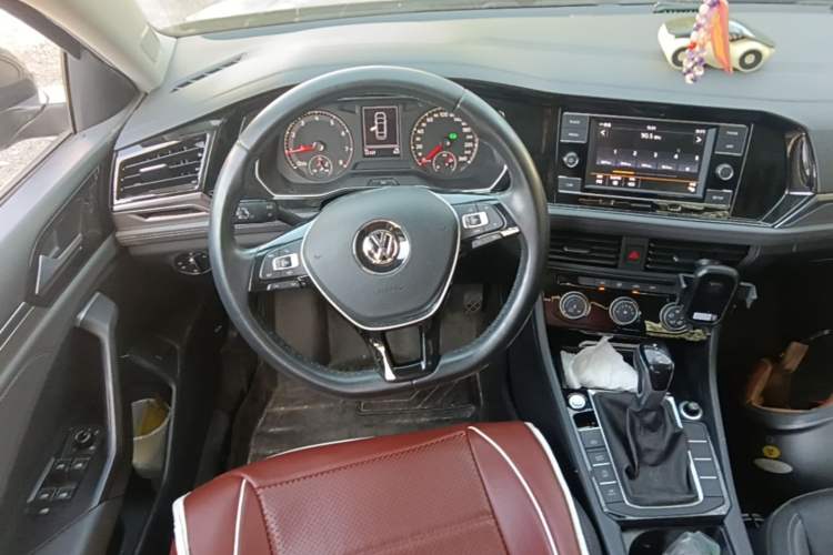 Used Volkswagen Sagitar 2019 280TSI DSG Comfort Version China VI Standard Steering Wheel