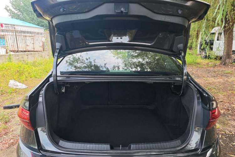 Used Volkswagen Sagitar 2019 280TSI DSG Luxury Version China VI Standard Trunk