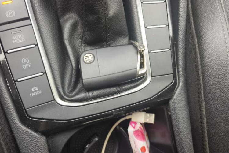 Used Volkswagen Sagitar 2019 280TSI DSG Comfort Version China VI Standard Vehicle Key