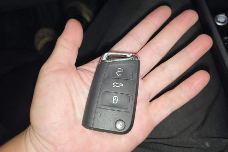 Used Volkswagen Sagitar 2019 280TSI DSG Comfort Version China VI Standard Vehicle Key