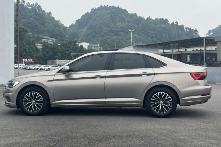 Used Volkswagen Sagitar 2019 280TSI DSG Comfort Version China VI Standard Exterior 3