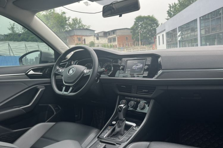 Used Volkswagen Sagitar 2019 280TSI DSG Comfort Version China VI Standard Interior 2