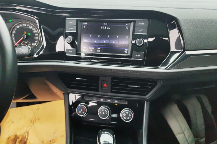 Used Volkswagen Sagitar 2019 280TSI DSG Comfort Version China VI Standard Audio And AC Panel
