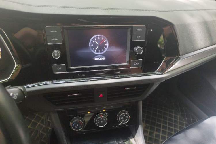 Used Volkswagen Sagitar 2019 200TSI DSG Comfort Version China VI Standard Audio And AC Panel