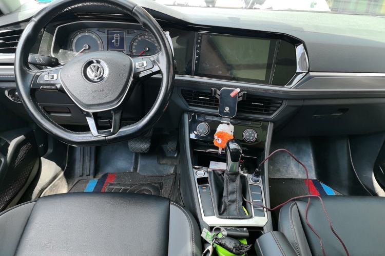 Used Volkswagen Sagitar 2019 280TSI DSG Comfort Version China VI Standard Center Console