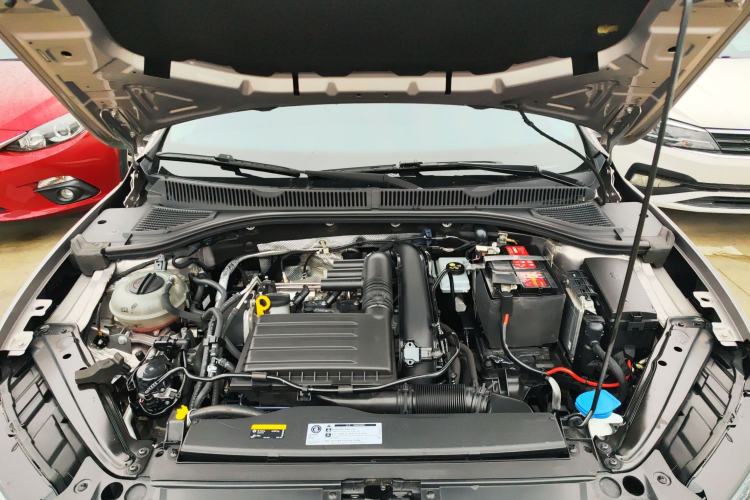 Used Volkswagen Sagitar 2019 280TSI DSG Comfort Version China VI Standard Engine Bay