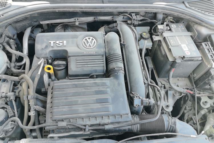 Used Volkswagen Sagitar 2019 280TSI DSG Comfort Version China VI Standard Engine Bay