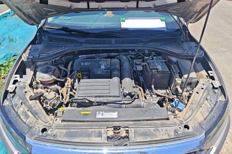 Used Volkswagen Sagitar 2019 280TSI DSG Luxury Version China VI Standard Engine Bay
