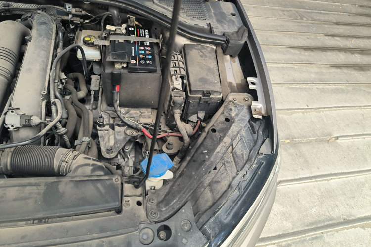 Used Volkswagen Sagitar 2019 200TSI DSG Comfort Version China VI Standard Engine Bay Left