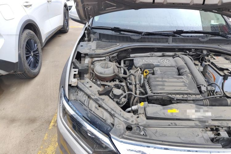 Used Volkswagen Sagitar 2019 200TSI Manual Comfort Version China VI Standard Engine Bay Right