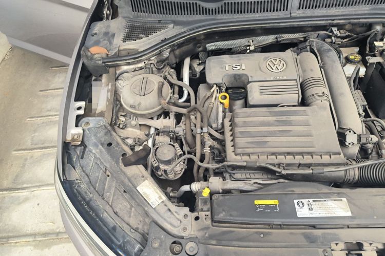 Used Volkswagen Sagitar 2019 200TSI DSG Comfort Version China VI Standard Engine Bay Right