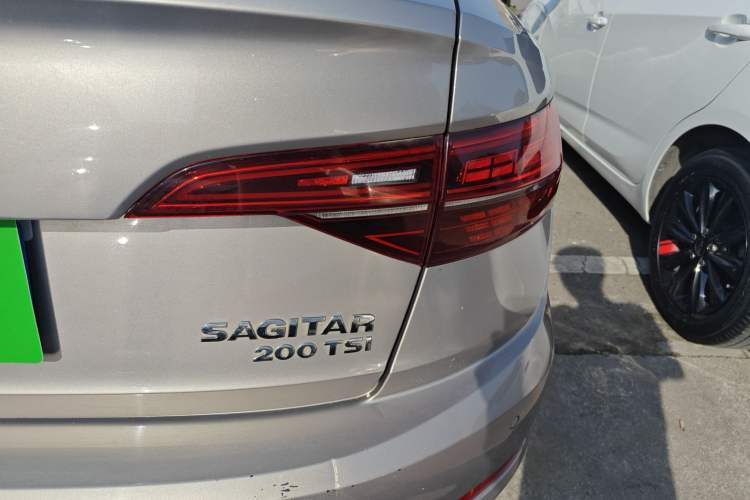 Used Volkswagen Sagitar 2019 200TSI DSG Comfort Version China VI Standard Exterior 3