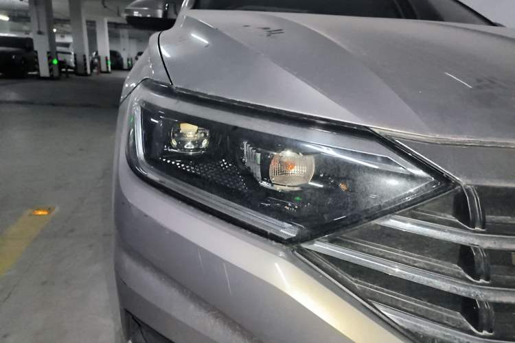 Used Volkswagen Sagitar 2019 200TSI DSG Comfort Version China VI Standard Exterior 3