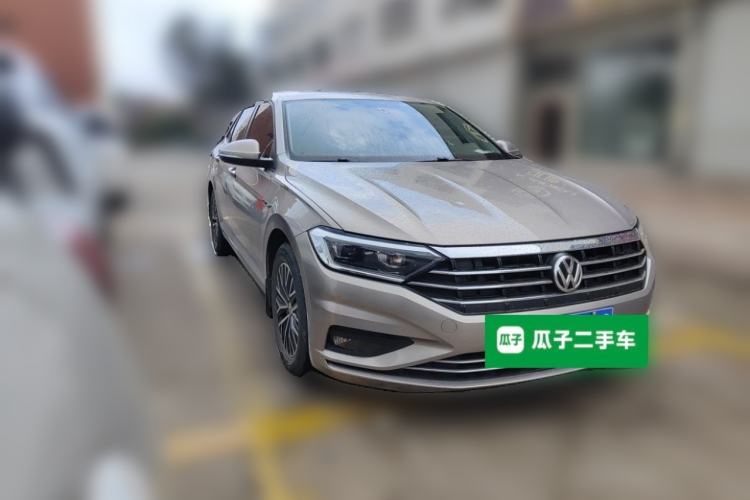 Used Volkswagen Sagitar 2019 200TSI Manual Comfort Version China VI Standard Front Right 45 Deg