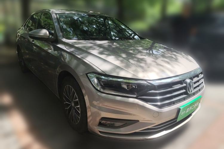 Used Volkswagen Sagitar 2019 200TSI DSG Comfort Version China VI Standard Front Right 45 Deg