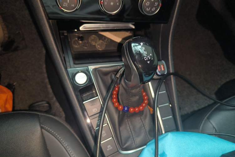 Used Volkswagen Sagitar 2019 200TSI DSG Comfort Version China VI Standard Gear Lever