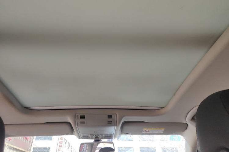 Used Volkswagen Sagitar 2019 200TSI Manual Comfort Version China VI Standard Headliner
