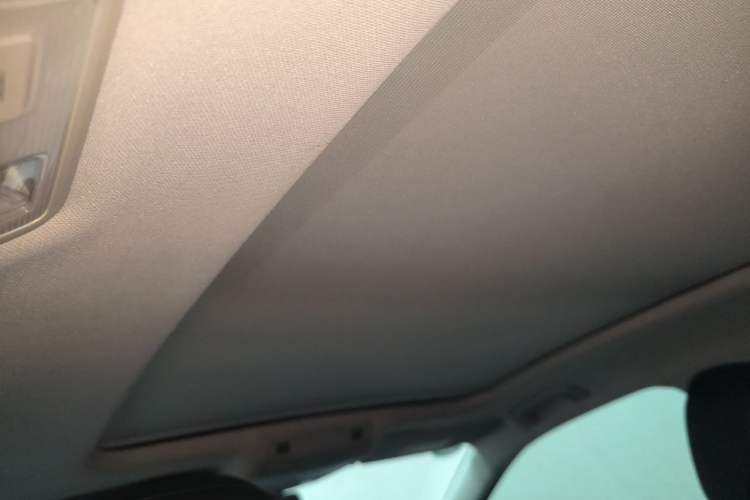 Used Volkswagen Sagitar 2019 200TSI DSG Comfort Version China VI Standard Headliner