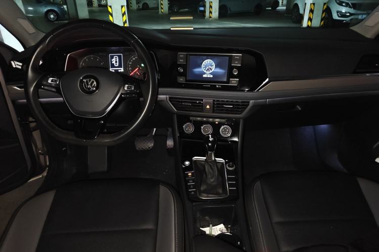 Used Volkswagen Sagitar 2019 280TSI DSG Comfort Version China VI Standard Interior 2