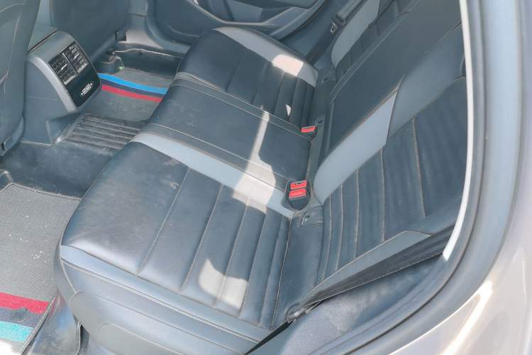 Used Volkswagen Sagitar 2019 280TSI DSG Comfort Version China VI Standard Left Rear Seat