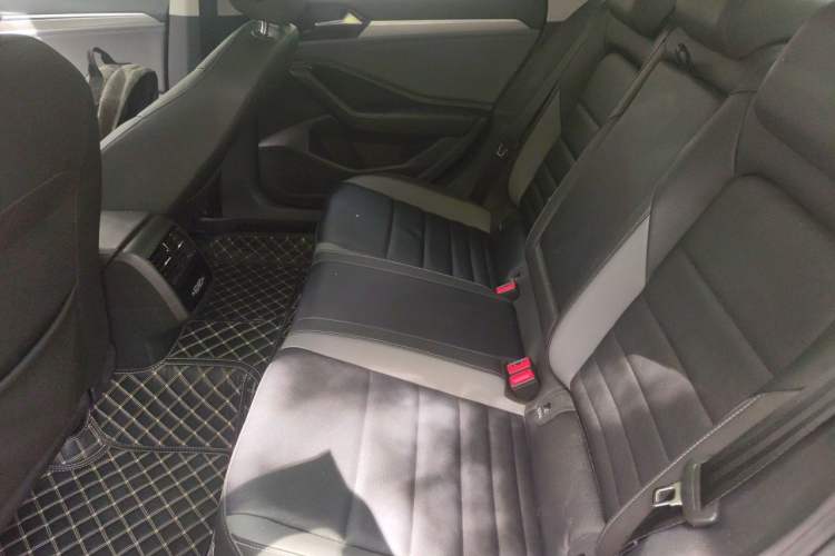 Used Volkswagen Sagitar 2019 200TSI DSG Comfort Version China VI Standard Left Rear Seat