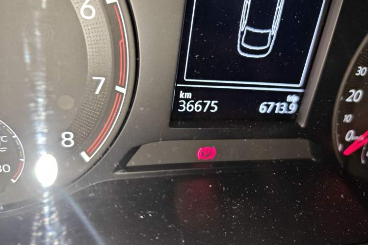 Used Volkswagen Sagitar 2019 280TSI DSG Comfort Version China VI Standard Odometer Close Up