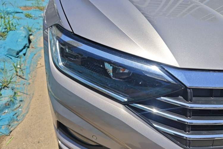 Used Volkswagen Sagitar 2019 280TSI DSG Luxury Version China VI Standard Right Front Headlight