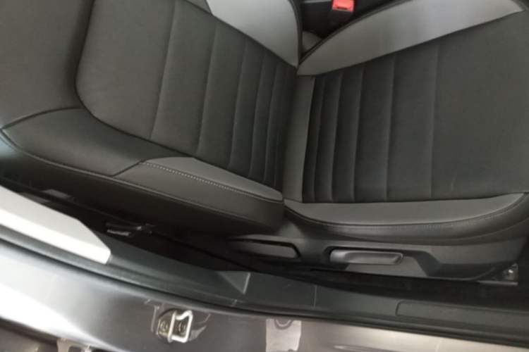 Used Volkswagen Sagitar 2019 200TSI DSG Comfort Version China VI Standard Right Front Seat