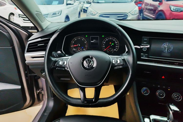 Used Volkswagen Sagitar 2019 280TSI DSG Comfort Version China VI Standard Steering Wheel