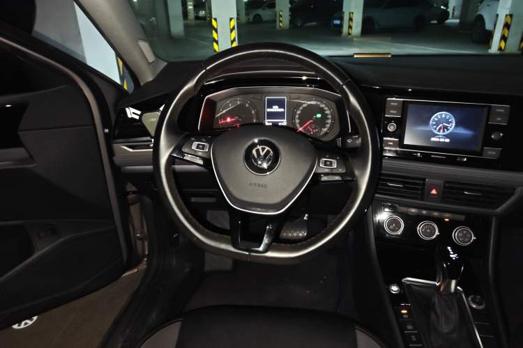 Used Volkswagen Sagitar 2019 280TSI DSG Comfort Version China VI Standard Steering Wheel