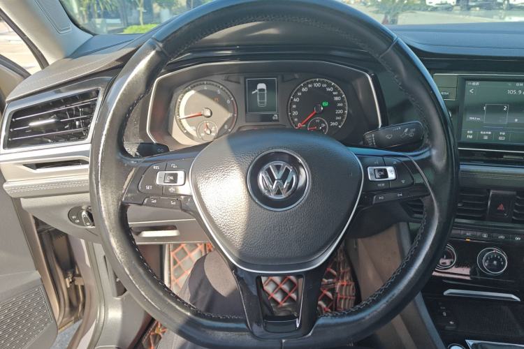 Used Volkswagen Sagitar 2019 200TSI DSG Comfort Version China VI Standard Steering Wheel