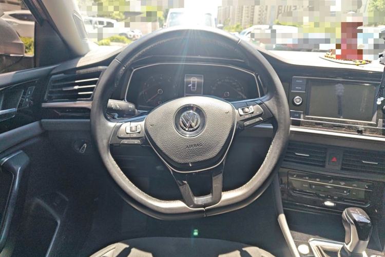 Used Volkswagen Sagitar 2019 280TSI DSG Luxury Version China VI Standard Steering Wheel