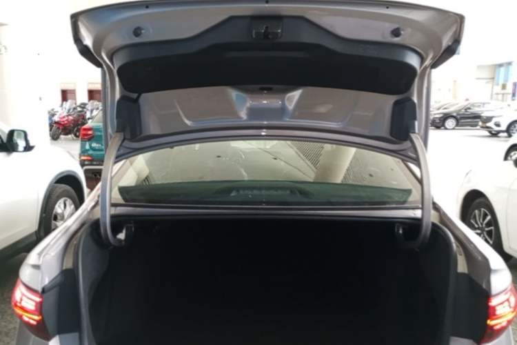 Used Volkswagen Sagitar 2019 200TSI DSG Comfort Version China VI Standard Trunk